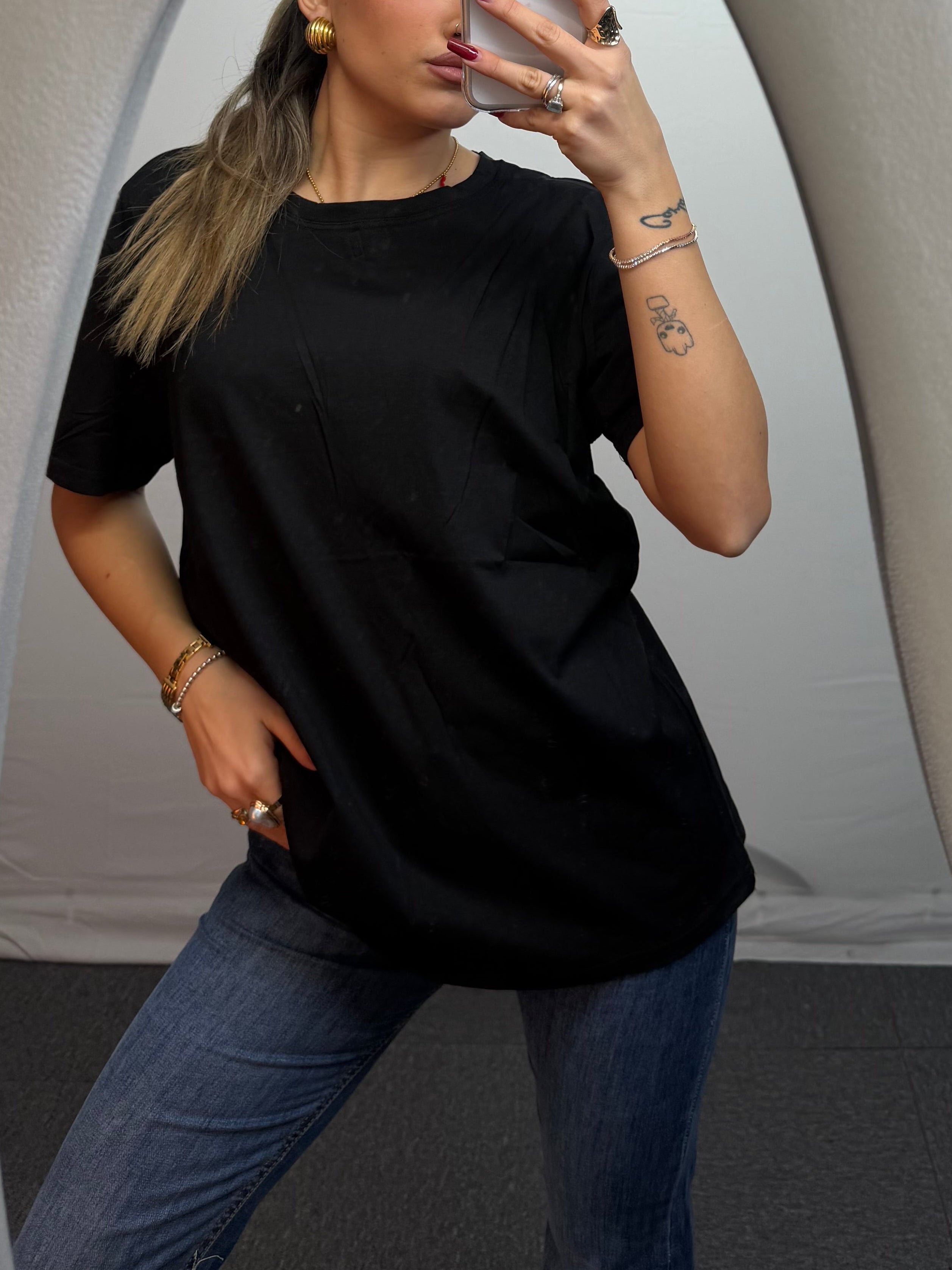 T-SHIRT BLACK