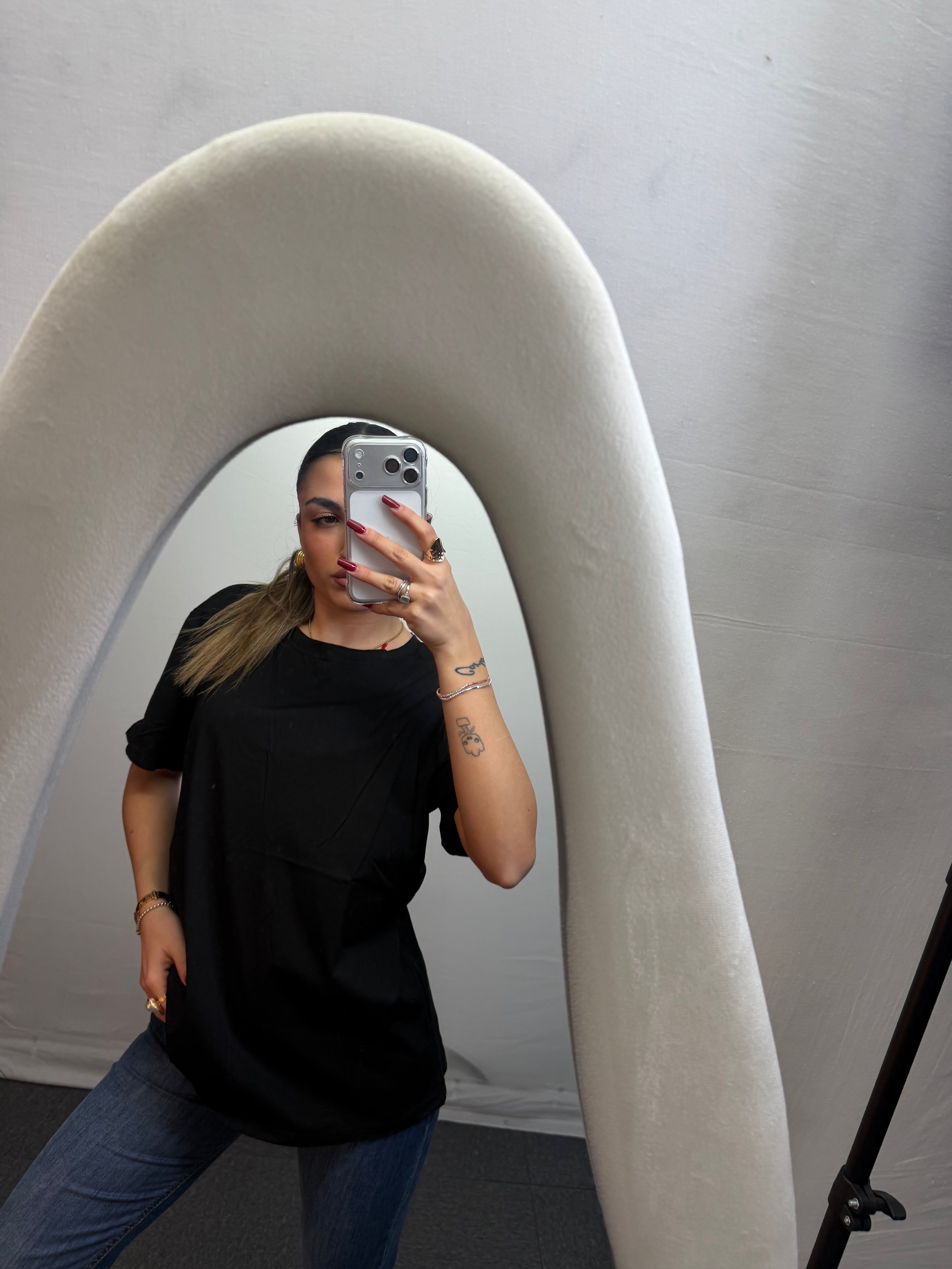 T-SHIRT BLACK